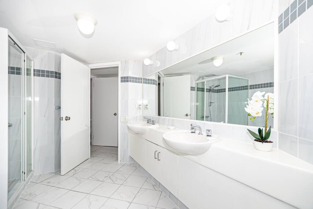 Broadbeach Victoria Square 골드코스트 외부 사진