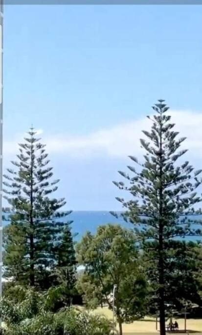 Broadbeach Victoria Square 골드코스트 외부 사진