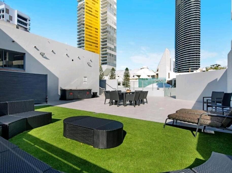 Broadbeach Victoria Square 골드코스트 외부 사진
